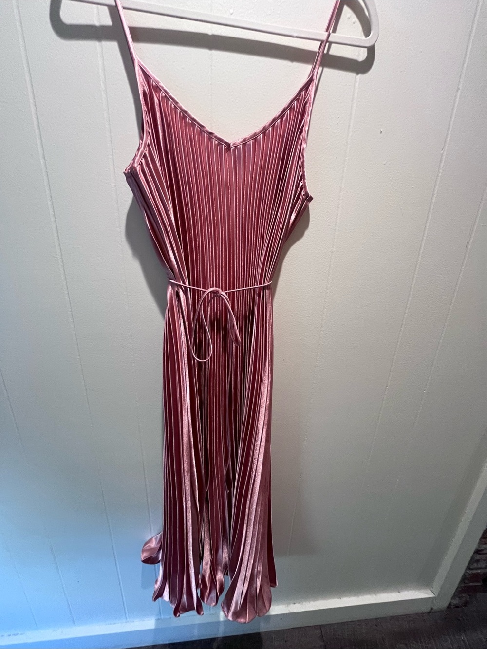 Pleated Spaghetti-Strap Midi Dress in Dusty Rose